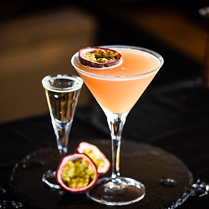 お客様の飲みたいカクテルを提供